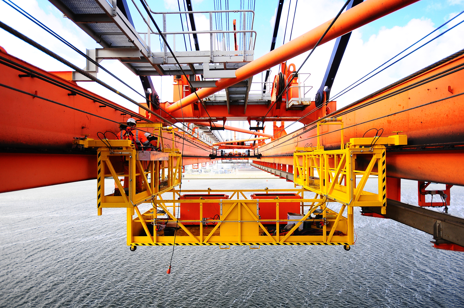 Maintenance Platform STS For Maintenance Work On Trolley Rails Maintenance Platform STS For Maintenance Work On Trolley Rails