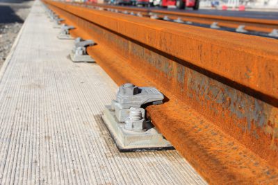 Rails op beton Tanger Marokko